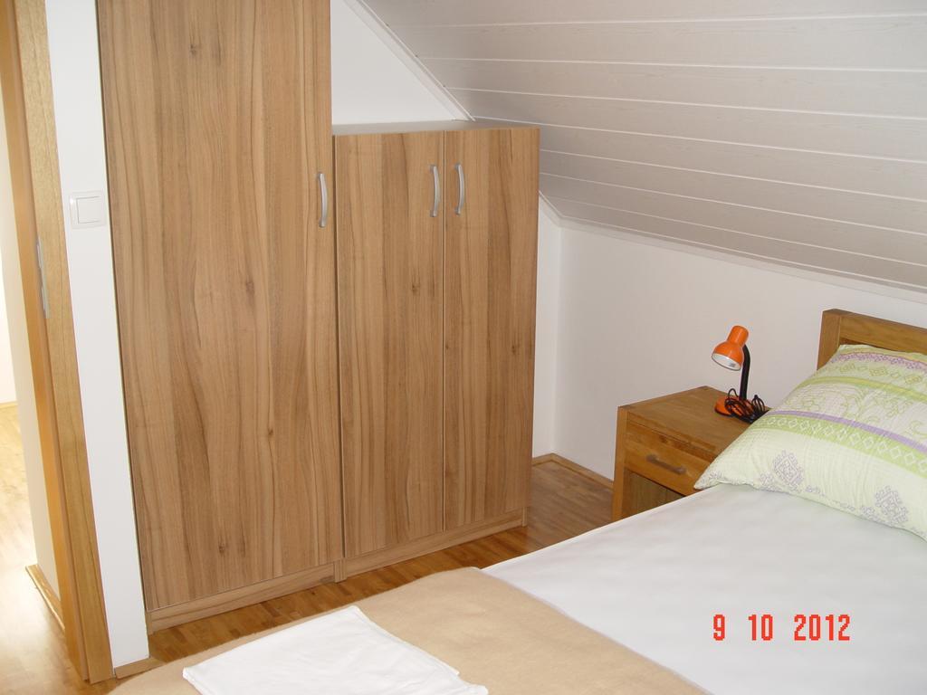 Holiday Home Baron Radece Ruang foto